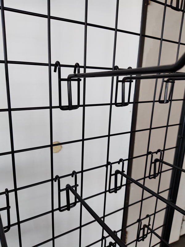standing grid wall with hooks