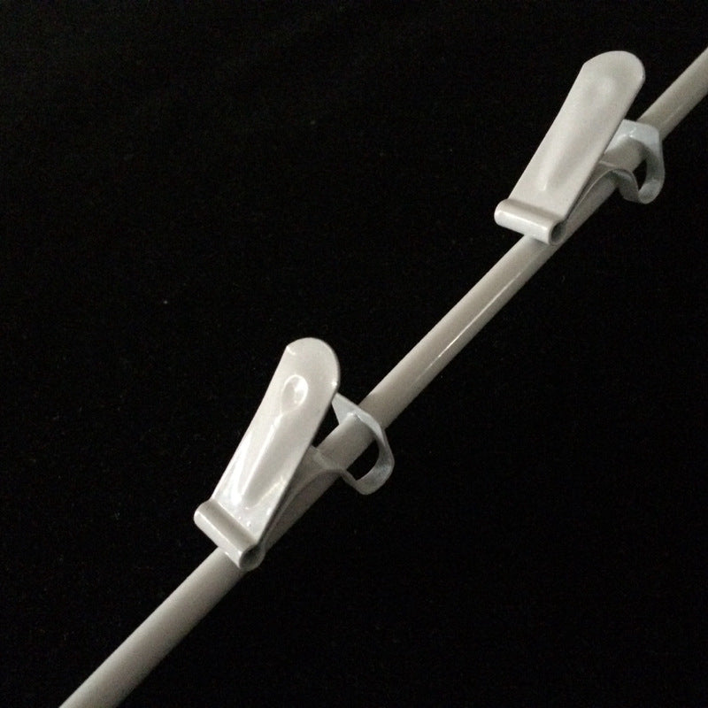 store displaying metal clip strip EGHS0119